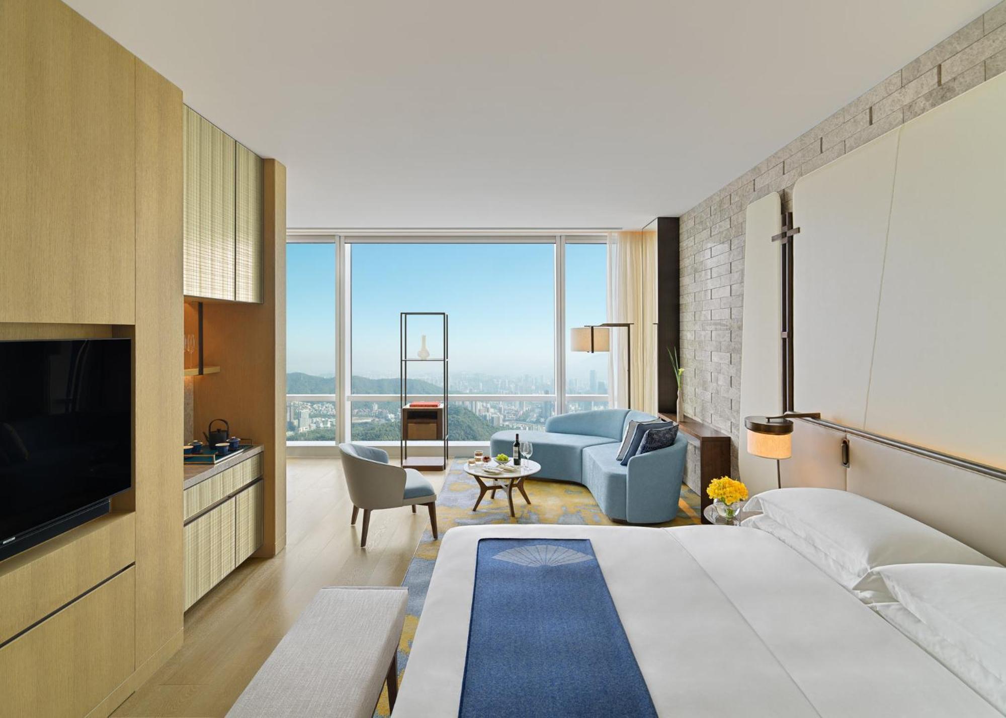 Premier View King Room